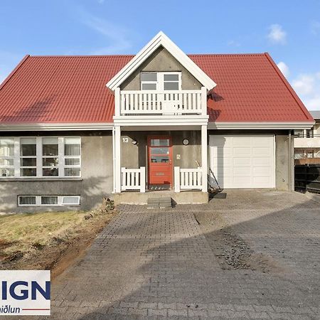 Large Apartment Close To The Centre Reykjavík Eksteriør bilde
